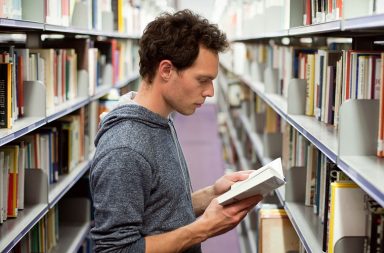 7 способів читати дуже багато книг